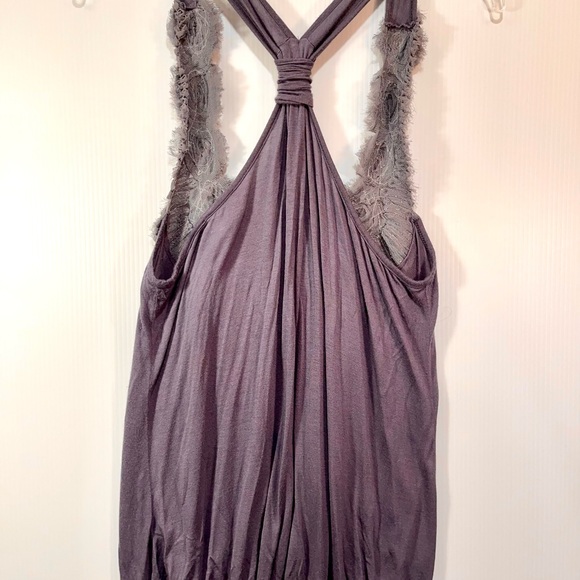 💲8️⃣ Bundle 2 Tanks Shop Wanna B Pastel Camo & Body Central Grey Textured Front - Picture 10 of 14